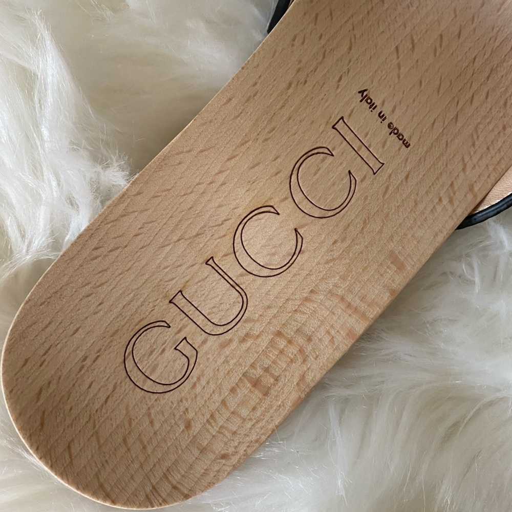 GUCCI Leather Slide Sandal - Picture 8 of 8